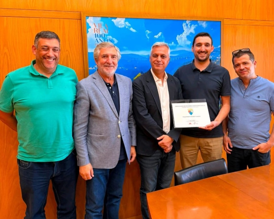 G.D. Bairro Latino recebido no Município de Vila Real para entrega da Certificação FAP Nível 2.